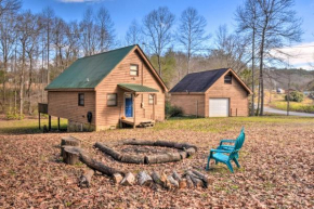 Woodsy Blue Ridge Retreat, 3 Mi to Downtown!